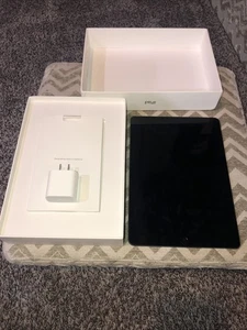 APPLE IPAD TABLET A2602 9th GEN WI FI 10.2" SPACE GRAY 64GB in ORIGINAL BOX - Picture 1 of 6
