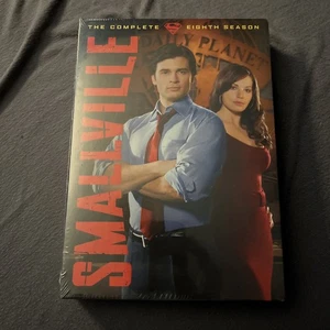 Smallville: the Complete Eighth Season (DVD) - Picture 1 of 3