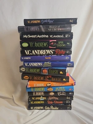 VC Andrews Hardback Lot of 15 Variety Ruby, Dark Angel, Heave + More #LBC Foto 1 de 4