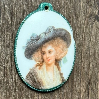 Antiguo collar colgante de porcelana victoriano camafeo retrato joyería Foto 1 de 4
