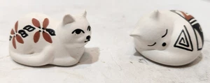 Native American Acoma New Mexico Pottery Miniature Cats Signed P Jim Set of 2 - Picture 1 of 19