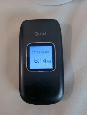 Pantech AT&T Breeze Basic Flip Cell Phone Model P2030  - Image 1 of 4