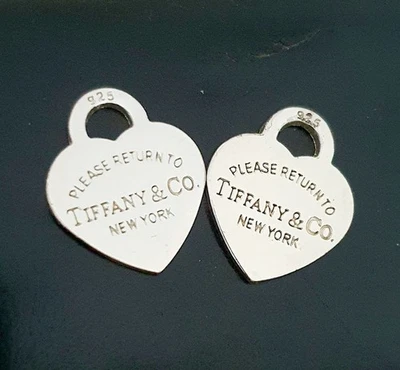 Lot Of 2× Please Return To Tiffany & Co New Yourk 925 Sterling Silver Heart Tags - Immagine 1 di 4