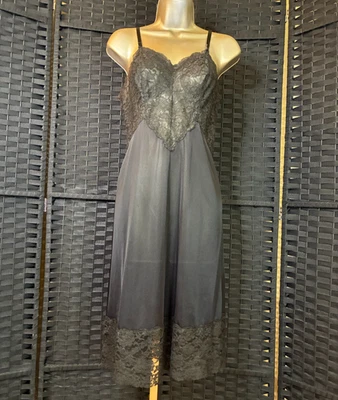Vtg 60s VANITY FAIR Black FULL SLIP Sz 32 XS Nylon LACE Sexy GOTH Semi SHEER - Image 1 of 4