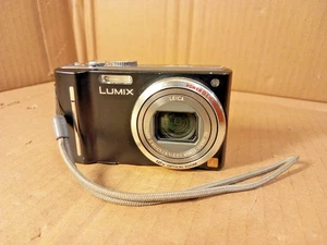 Panasonic Lumix DMC-TZ8 12,1 MP fotocamera digitale 12x ottica super zoom LEGGI - Foto 1 di 24