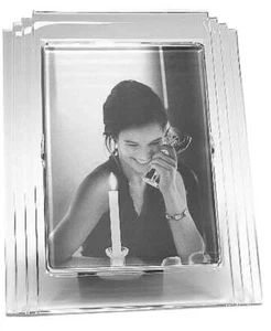 Waterford Lead Crystal Metropolitan 5x7 Picture Frame New in Box. Discontinued. - Picture 1 of 3