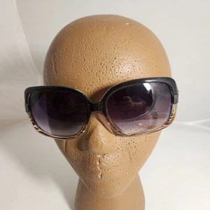 Tahari Sunglasses Amber With Color Gradient Lenses Style EETH0920-R TH124 OFX - Picture 1 of 7