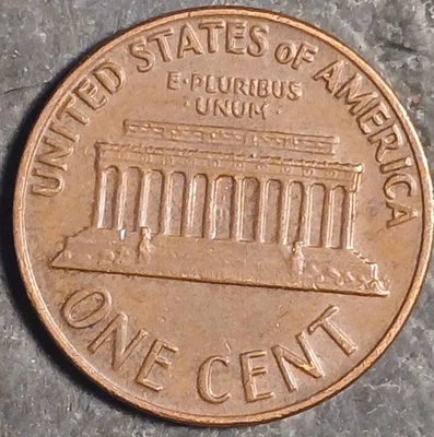 1969 D Lincoln Penny  Floating Roof & Missing Initial Error Coin - Image 1 of 4