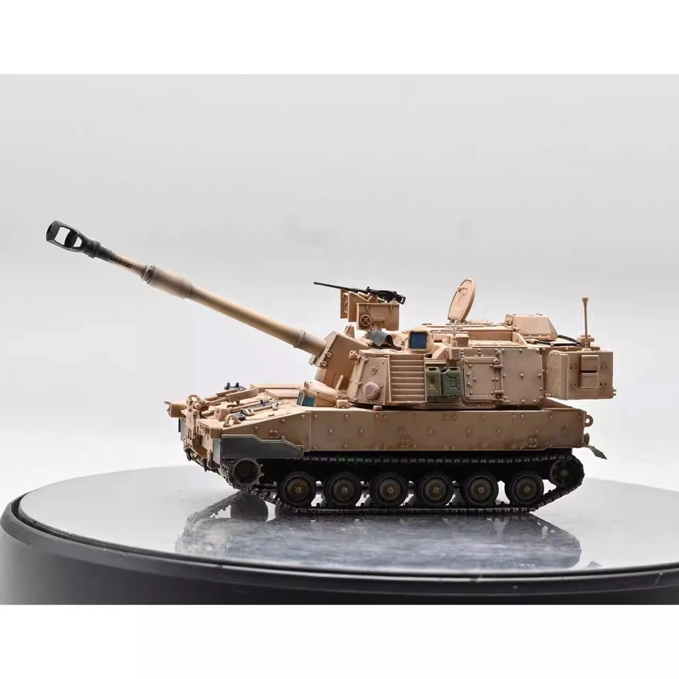 NEW S72025 1/72 M109A7 Self-propelled Howitzer Tank Finished Model Ornament - Image 1 of 4