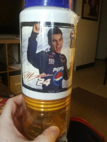 NASCAR Jeff Gordon #24 Pepsi bottle container w/ 1:64 Die-cast CAR NEW SEALED Cover