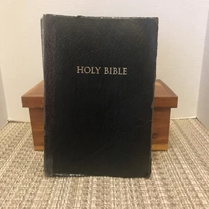 Holy Bible Black Hardcover Book Religious Christian Collectible Spiritual 1996 - Picture 1 of 12
