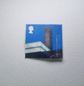 GB 2000 Millennium Tate Modern London 1st Class Stamp Used UK Postage Old Projec - Picture 1 of 4