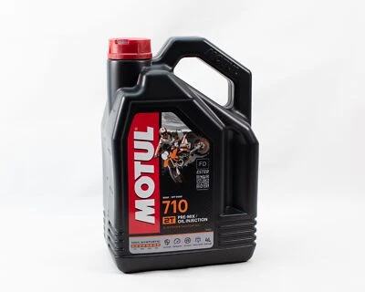 Huile Moteur MOTUL 710 2T 4 Litres moto trail scooter quad 2 temps 100% synthese - Photo 1/2