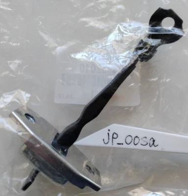 Tapón de retención de puerta delantera derecho Toyota genuino OEM 68610-52010 Yaris Echo 1999-2005 Foto 1 de 4