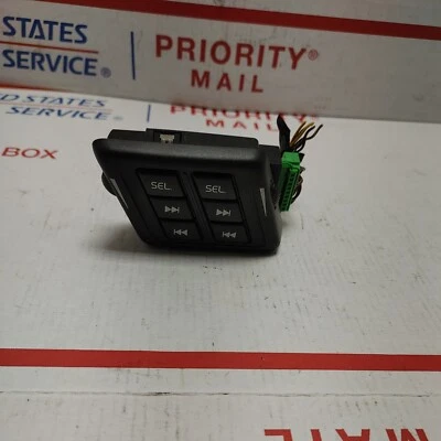 2004 - 2009 Volvo XC90 interruptor de controle de áudio pilar traseiro direito fabricante de equipamento original 04 05 06 07 08 - Imagem 1 de 4