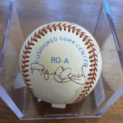 1985 Boston Red Sox Team-Signed Baseball Roger Clemens Rookie Year Wade Boggs - Image 1 of 4