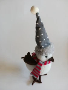 Dekorativer Stofftier und Draht Vogel mit Wintermütze und Schal 10 cm - Bild 1 von 7