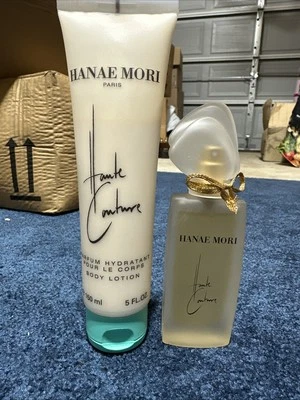 Hanae Mori Alta Costura Eau De Parfum Spray 1.0 OZ Con Loción Corporal 5 OZ Foto 1 de 4