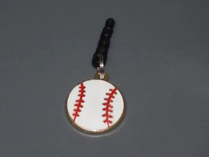 Breloque de baseball avec prise anti-poussière attachée - Utilisé dans la zone des appareils casque - Photo 1 sur 1