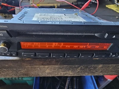 BMW BLUETOOTH PROFESSIONAL CD RADIO 6512 9246502-01 - Image 1 of 3