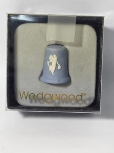 THIMBLE VINTAGE BLUE JASPERWARE WEDGWOOD ENGLAND "FLORAL GIRL" (K2) - Picture 1 of 6
