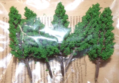 Modelleisenbahn 5 Stück Bäume ,Höhe ca.70mm NEU - OVP - Bild 1 von 2