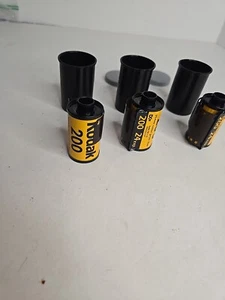 Veralteter Film - nie belichtet - 3 ROLLEN - 35 mm Kodak 200 Farben Druck Film 24exp - Bild 1 von 4