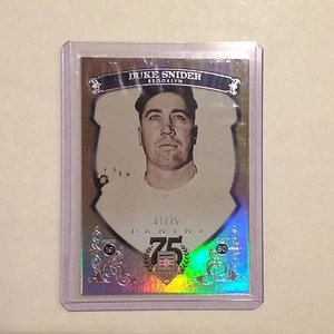 Duke Snider #52 Dodgers 31/75 Made 2014 Panini Hall of Fame 75th Annivers blue - Bild 1 von 1