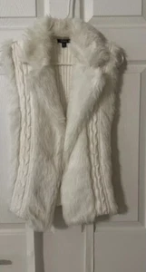 Vintage Y2K XOXO White Faux Fur Sweater Vest Womens Large Cable Knit EUC - Picture 1 of 11