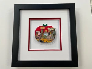 Opera 3D John Suchy " Time Square " firmata e numerata - Amico di James Rizzi - Foto 1 di 3