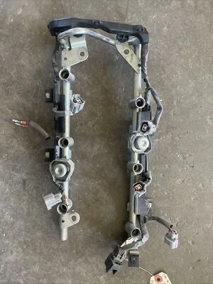 09-19 Infiniti G37 Nissan 370z VQ37VHR OEM Conjunto de riel de combustible 17521-EY00A Foto 1 de 3