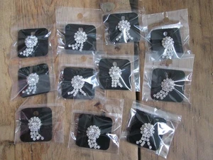 NUOVO lotto 11 gioielli moda strass trasparenti spilla pendente spilla cristallo anello posteriore - Foto 1 di 9