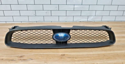 2004-2005 Subaru Impreza Grille with Emblem Badge Used Genuine - Изображение 1 из 4