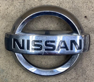 Nissan Altima 2007-2012 emblema de parrilla delantera OEM 62890JA000 * Foto 1 de 4