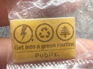 Publix Super Market Collectible Pin Get Into The Green Routine. New - Picture 1 of 2