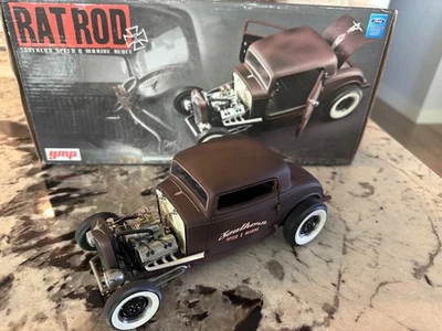 GMP Rat Rod '32 Ford 3-Window Vintage Duce Series Southern Speed & Marine 1:18 - Image 1 of 4