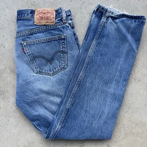 Pantalones de mezclilla Levis 501 lavado medio talla 36x33 Levi’s 501 - Imagen 1 de 20