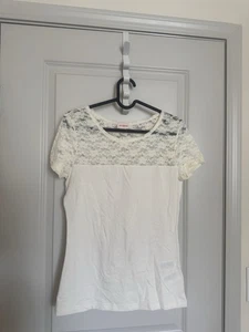 H&M Conscious Collection white/cream T Shirt With Floral Lace Detail Size S - Picture 1 of 4