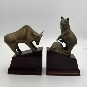 VTG Brass Bull and Bear Bookends Stock Market Wall Street Investor Banker Nasdaq - Picture 1 of 16