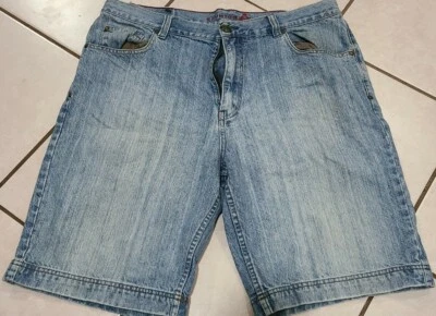 Reunion Sz 38 Lightwash Bermuda Shorts Embroidered pockets (427) - Image 1 of 2