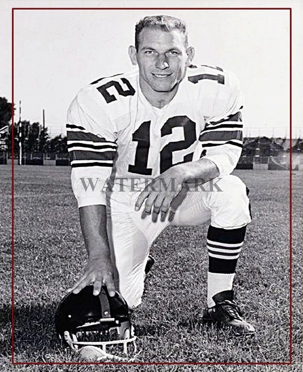 CFL Ottawa Rough Riders 1965 Salón de la fama Russ Jackson blanco y negro foto 8 X 10 Foto 1 de 1