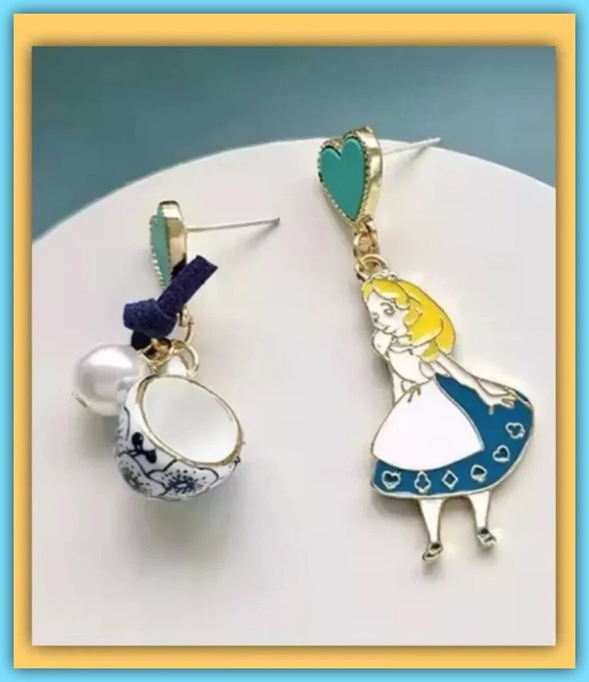 Betsey Johnson Alice In Wonderland Asymmetric Dangle Heart Stud Earrings NWT - Image 1 of 4