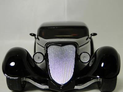 Chopped Ford Race Car1 24Classic Custom Built Metal Model Concept18Hot Rod12GT  - Image 1 of 4