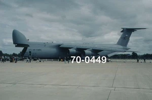 2 x 70-0449 : Lockheed C-5 Galaxy : US Air Force : 35mm Dia 72e - Bild 1 von 2
