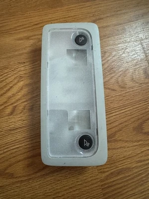 LEXUS IS350 IS250 F-SPORT CONJUNTO DE LÂMPADA DE CÚPULA TRASEIRA FABRICANTE DE EQUIPAMENTO ORIGINAL - Imagem 1 de 4