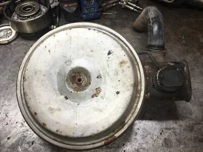 Montaje carcasa/respirador filtro aire camión Jeep Gladiator. Foto 1 de 3