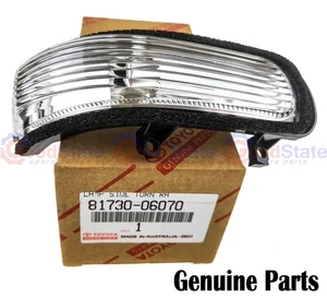 Genuine Toyota Aurion GSV40 Right Mirror Repeater Turn Signal Lamp - Picture 1 of 3