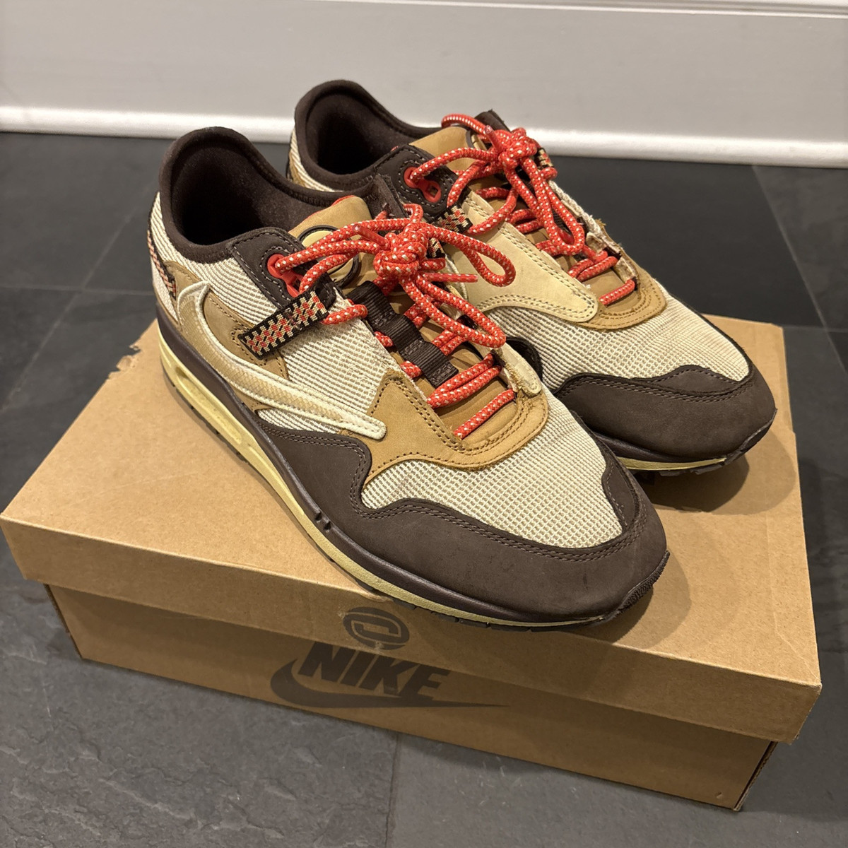 Nike Air Max 1 x Travis Scott Low Baroque Brown for Sale Nike Air Max 1 x Travis Scott Low Baroque Brown for Sale
