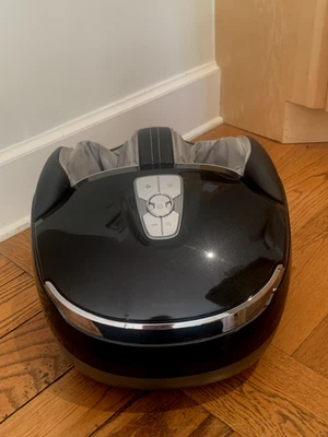 Masajeador de pies completo Brookstone A-839 Shiatsu con rodillos térmicos y presión de aire Foto 1 de 4