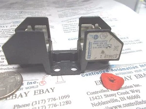 Marathon R30A1B Fuse Block Holder - Picture 1 of 2